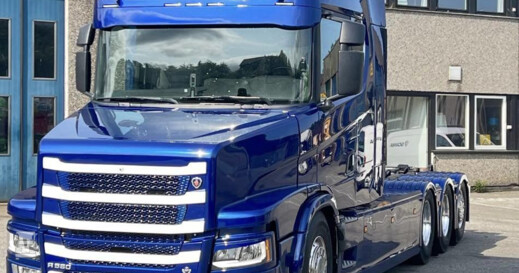 Tuft Customservice Scania T (1)