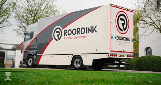 label-to-impress-_-roordink-transport-opleidingen-97-bxp-2-_-8-high (960 x 640)