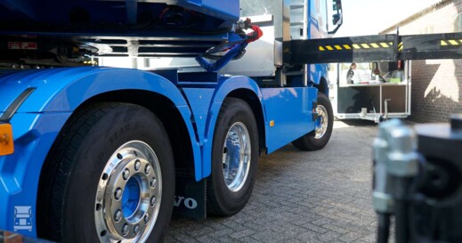 Vonhof Volvo FH (3)-1400 Vonhof Volvo FH (3)-1400