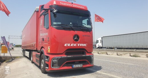 eActros naar Turkije1 (960 x 540)