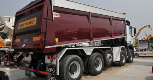 Arocs-10x8-Veldh2LR.jpg Arocs-10x8-Veldh2LR.jpg