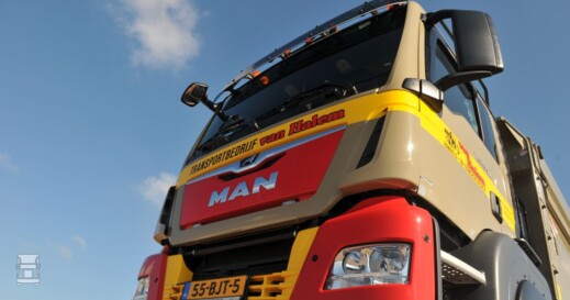 vanhalem7LR.jpg vanhalem7LR.jpg