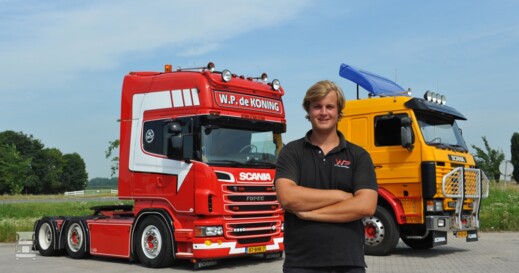 Scania_de_Koning_2LR.jpg Scania_de_Koning_2LR.jpg