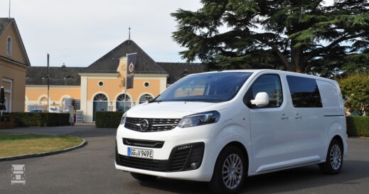 Vivaro-e_3LR.jpg Vivaro-e_3LR.jpg