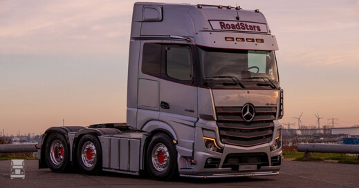 Actros_Powerliner_LR.jpg