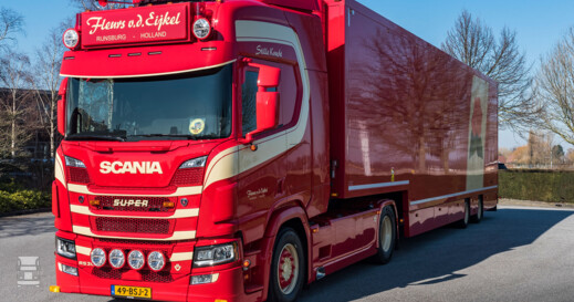 Fleurs-vd-Eijkel_Scania-1-pers-2022.jpg Fleurs-vd-Eijkel_Scania-1-pers-2022.jpg