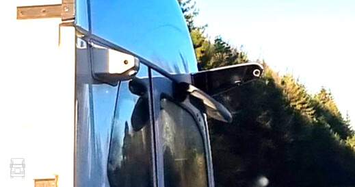 Volvo camera rear view mirror3 copy Volvo camera rear view mirror3 copy