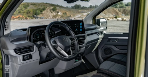 Transporter (2) Transporter (2)