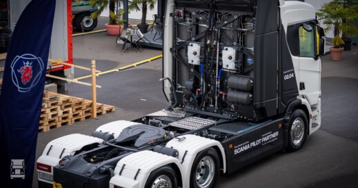 Scania Fuel Cell Truck (1)