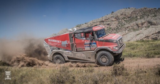 BrinkSilkBT1.jpg BrinkSilkBT1.jpg