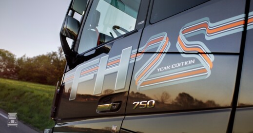 T2018_0247.jpg T2018_0247.jpg