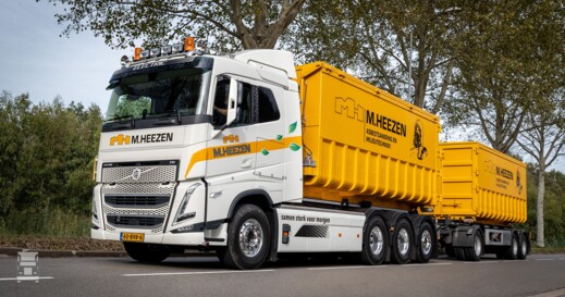 M. Heezen - Volvo FH met aanhangwagen