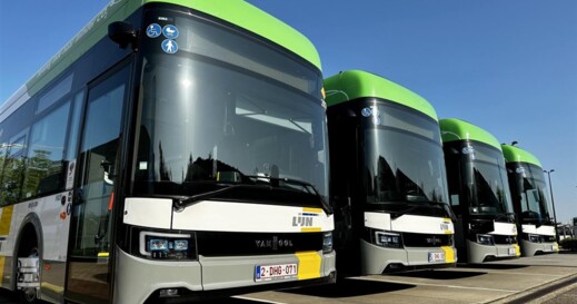 vanhool_a12_02 (960 x 720)