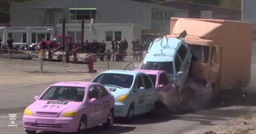 Crash3 (960 x 583) Crash3 (960 x 583)