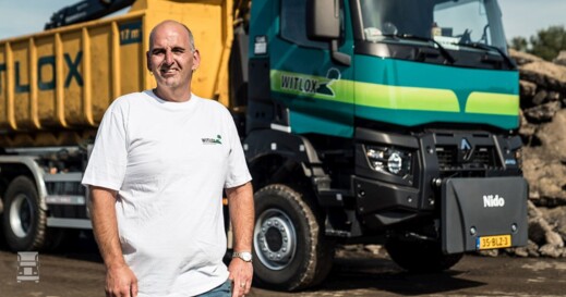 Renault_Trucks_K_voor_Witlox_met_chauffeur_Alwin_Ceelen_lowres.jpg