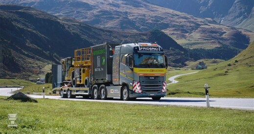 designwerk-spezialtransport-header-landing (950 x 596)