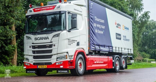 Rene-Lammers_Scania-2-pers-2024 (960 x 720) Rene-Lammers_Scania-2-pers-2024 (960 x 720)