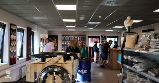 BIGtruck Noah's Cabinteriors (4)