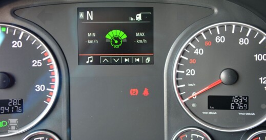 MAN_nieuwe_display_LR.jpg MAN_nieuwe_display_LR.jpg