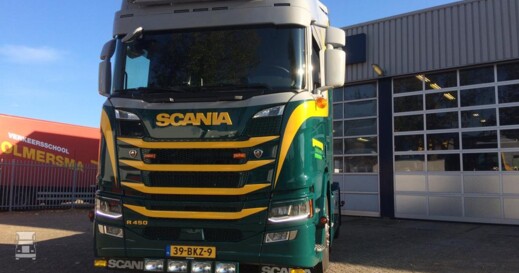 Bronsema_Scania20120pers202019.jpg
