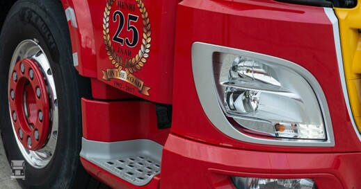 DAF-duo-voor-Bredenoord-Apeldoorn-8.jpg DAF-duo-voor-Bredenoord-Apeldoorn-8.jpg