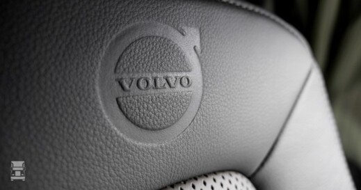 Volvo_FH_Unlimited_Edition_detail_lowres.jpg Volvo_FH_Unlimited_Edition_detail_lowres.jpg