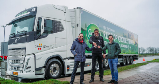 simon-loos-volvo-fh-electric-friesland-campina-2 (002)