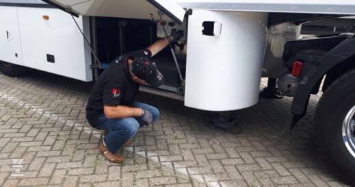 Frappa2_LR.jpg Frappa2_LR.jpg