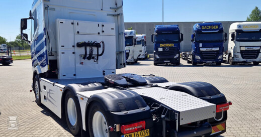 Blue Water DAF XG+ (2)