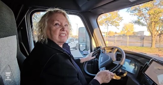 Swift3 (960 x 536) Swift3 (960 x 536)