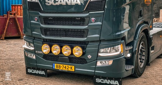 BIGtruck Karlijn Dijkshoorn Scania V8 (3) BIGtruck Karlijn Dijkshoorn Scania V8 (3)