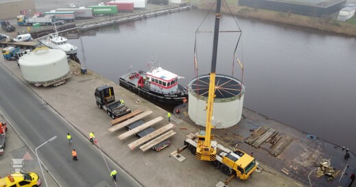 1_1_LR.jpg 1_1_LR.jpg