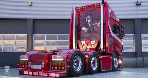 Weeda3.jpg Weeda3.jpg