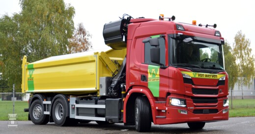 SCANIA_Hybrid_6x2 Wide-Spread met E-crane bocht