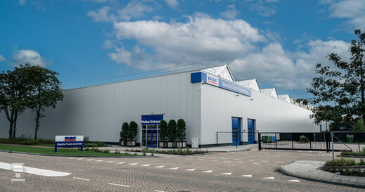 01. DAF starts assembly factory for electric trucks
