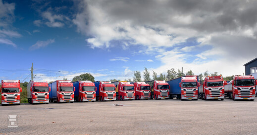 Van-der-Struijk_Scania-4-web-pers-2023