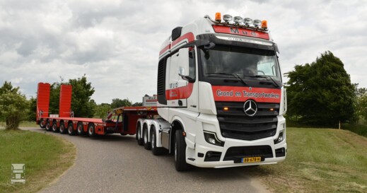 MUD Actros SLT (1)
