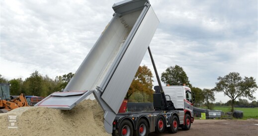 VOLVO_10x4_Veldhuizen_W.PHILIPS kippen (960 x 641)