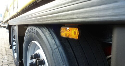 zijmarkeringslichtje_LR.jpg