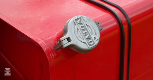 Volvo F88 (3)-1400 Volvo F88 (3)-1400