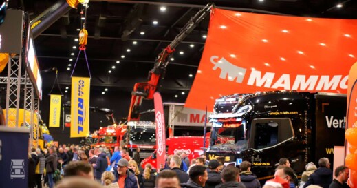 Mega Trucks (3)-1400 Mega Trucks (3)-1400