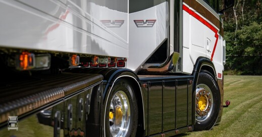 The Captain Scania (2)