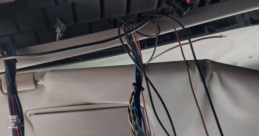 Wiel door de voorruit (4) Wiel door de voorruit (4)