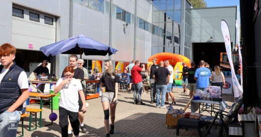 BIGtruck Noah's Cabinteriors (11)