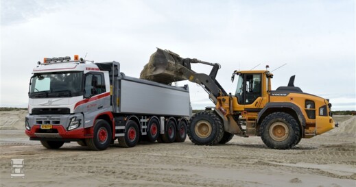 VOLVO_10x4_Veldhuizen_W.PHILIPS laden (960 x 641)