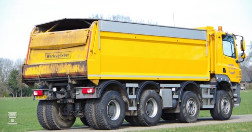 DAF_8x4WS_1.jpg