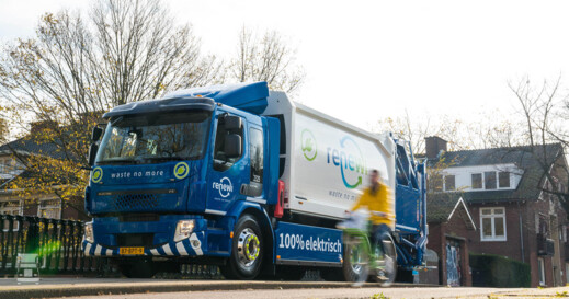 volvo-fe-electric-renewi-amsterdam-fietsers.jpg