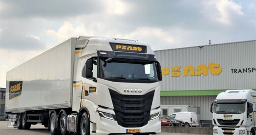 Iveco S-Way Van der Nat (2)