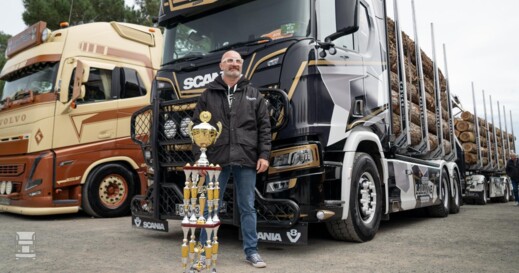 Scania V8 Rondhout transport (2) Scania V8 Rondhout transport (2)