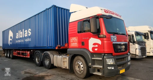 chinski_man_tgs_w_polsce_alblas_10 chinski_man_tgs_w_polsce_alblas_10